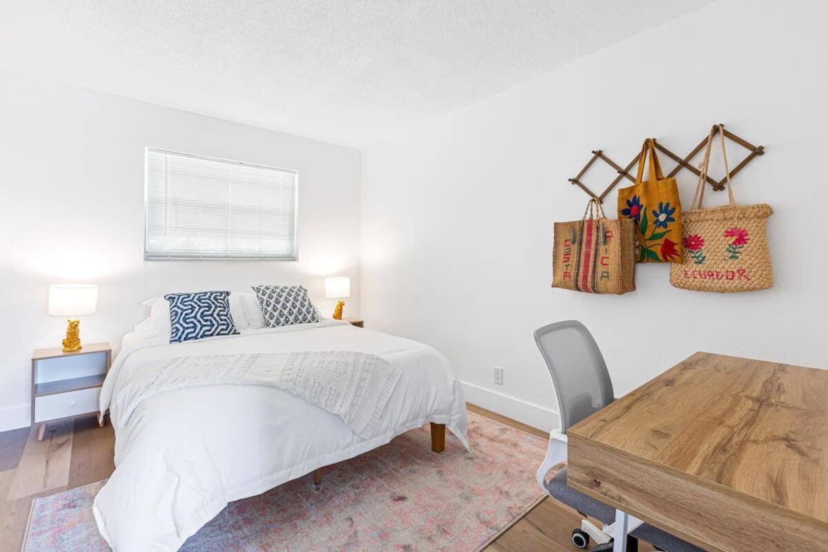 Lovely 2 Bedroom Condo In Sailboat Bend Fort Lauderdale Exterior foto